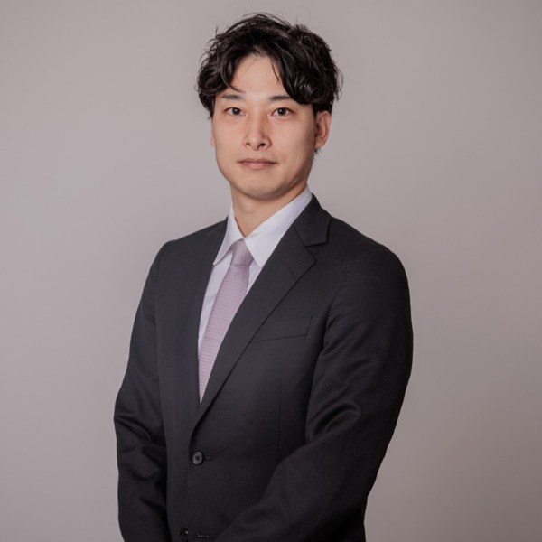 代表 亀村 悠真（公認会計士・税理士）